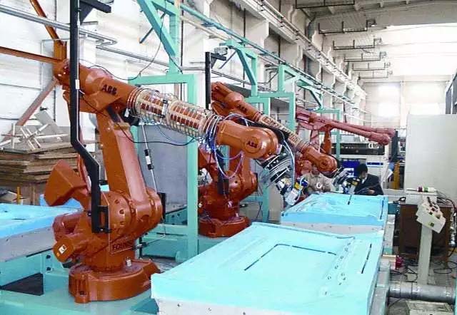 還在“佛系”手工噴涂？“仙系”手把手示教機器人已經(jīng)駕臨！-3