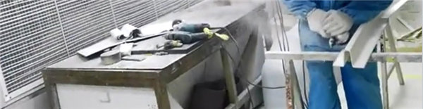 傳統(tǒng)打磨設(shè)備有諸多缺點(diǎn)：灰塵大、污染環(huán)境、傷害身體健康、耗電過多