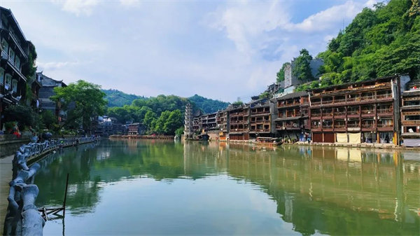 “湘”約鳳凰，相守未來(lái)——2022博皓快樂(lè)湖南行    -24