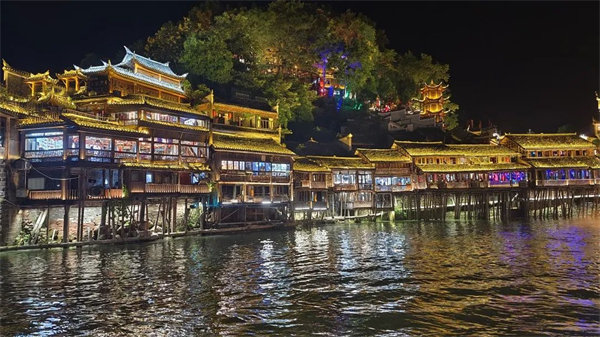 “湘”約鳳凰，相守未來(lái)——2022博皓快樂(lè)湖南行    -32