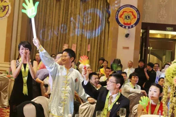 博愛：善心、善念、善行 