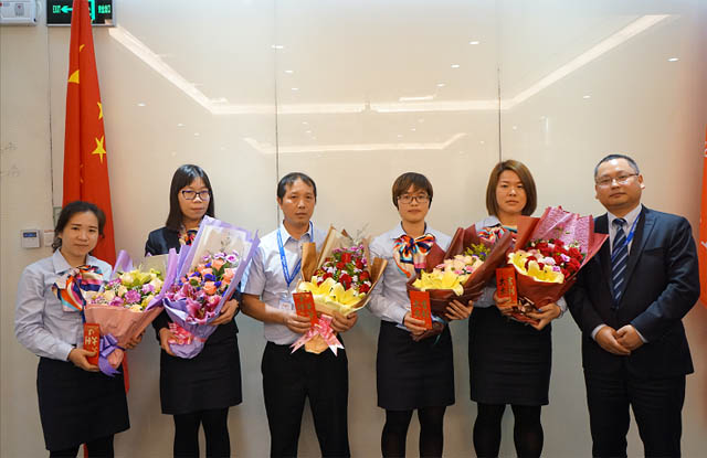 優(yōu)秀的“服務(wù)天使”們，他們是默默付出的幕后英雄！他們是最可愛的人